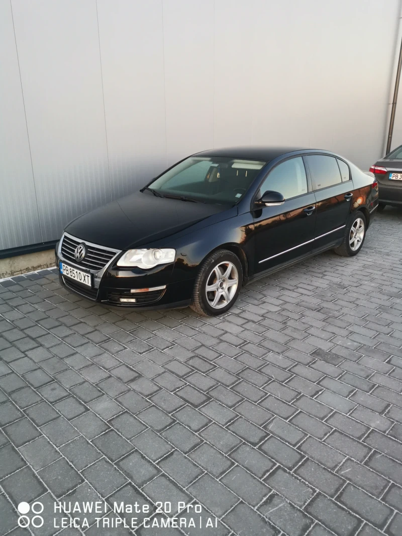 VW Passat 2.0 fsi АВТОМАТ, снимка 1 - Автомобили и джипове - 46809208