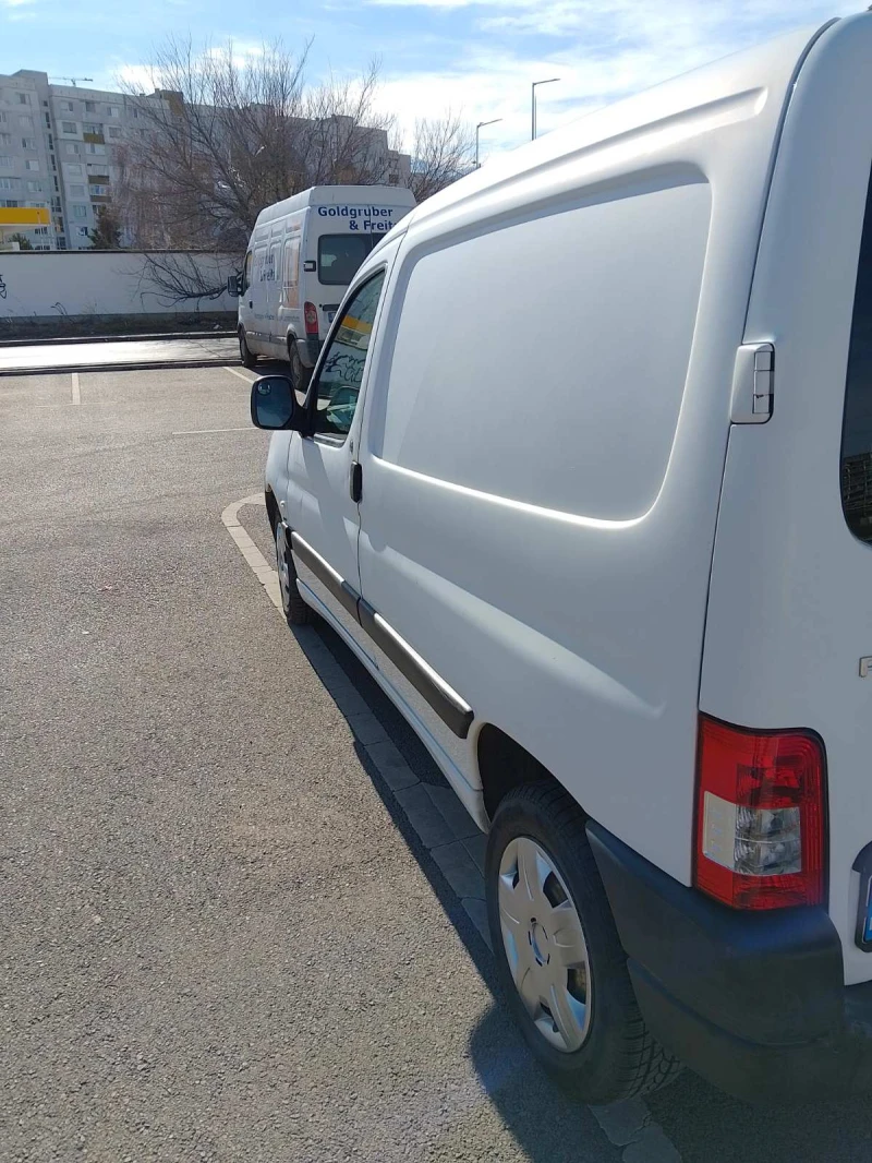 Peugeot Partner, снимка 2 - Автомобили и джипове - 47106929