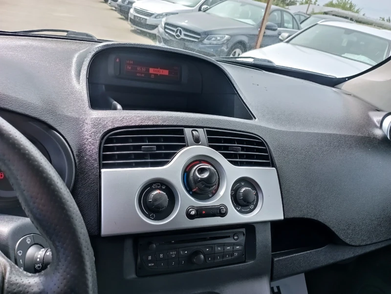 Renault Kangoo 1.5DCI, Италия , снимка 13 - Автомобили и джипове - 47291903