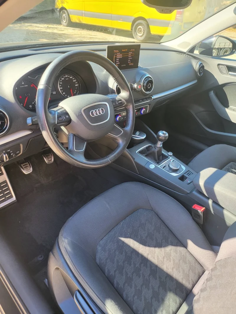 Audi A3 Sportback 1.6TDI, снимка 7 - Автомобили и джипове - 47741731