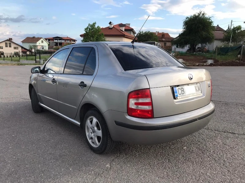 Skoda Fabia 1.2 12v, снимка 2 - Автомобили и джипове - 48508634