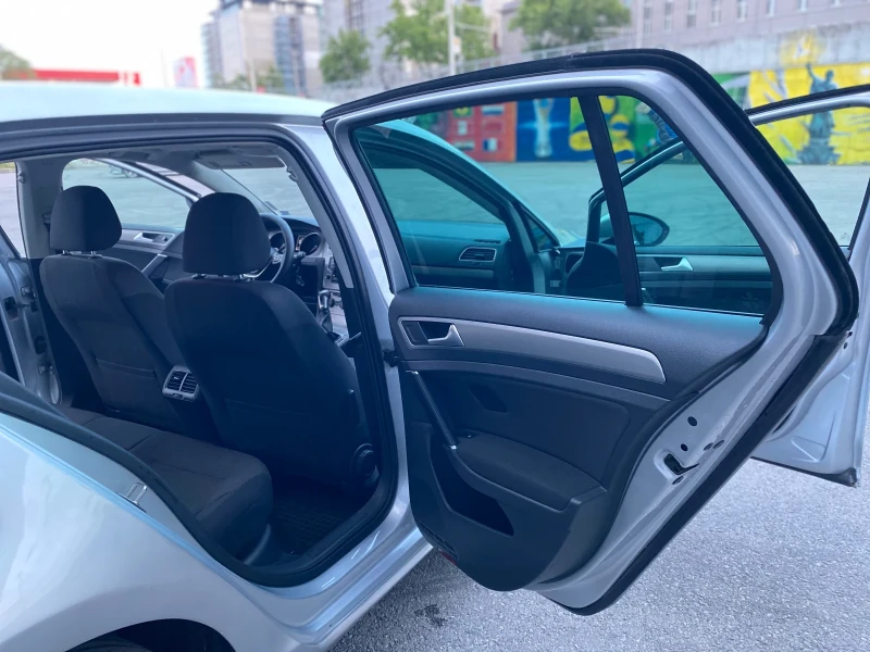 VW Golf 2.0 TDI 150к.с 6 скорости, снимка 13 - Автомобили и джипове - 52388278