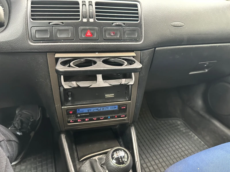 VW Bora 1.9 TDI, снимка 5 - Автомобили и джипове - 52331617