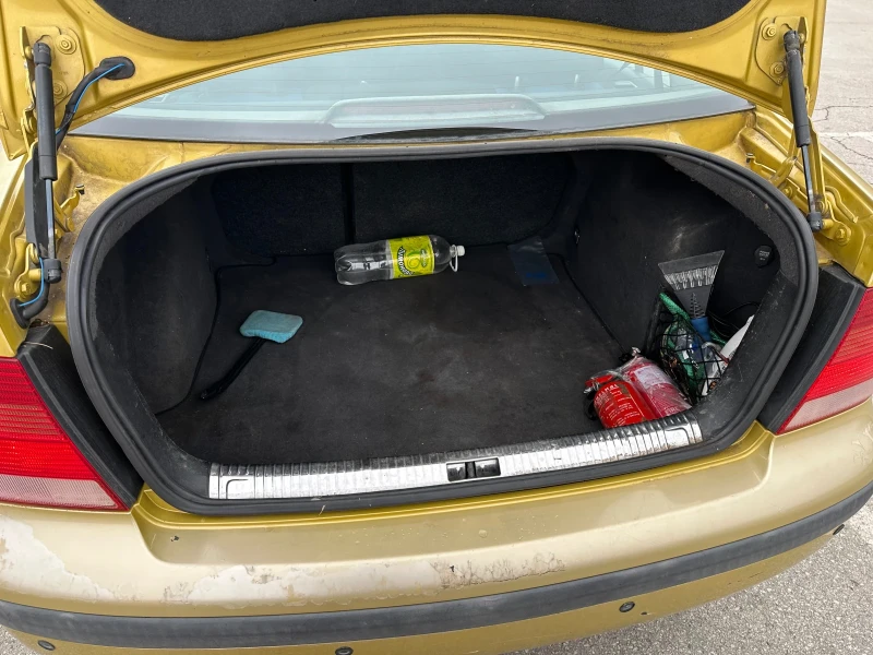 VW Bora 1.9 TDI, снимка 7 - Автомобили и джипове - 52331617