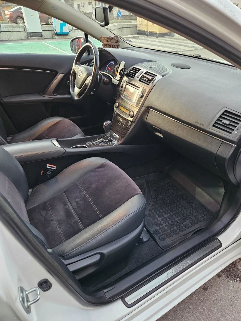 Toyota Avensis 2.2 dizel 150 к.с EDITION-FACELIFT, снимка 14 - Автомобили и джипове - 52515394
