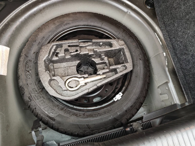 VW Polo 1.4TDi - Italia, снимка 16 - Автомобили и джипове - 52891527