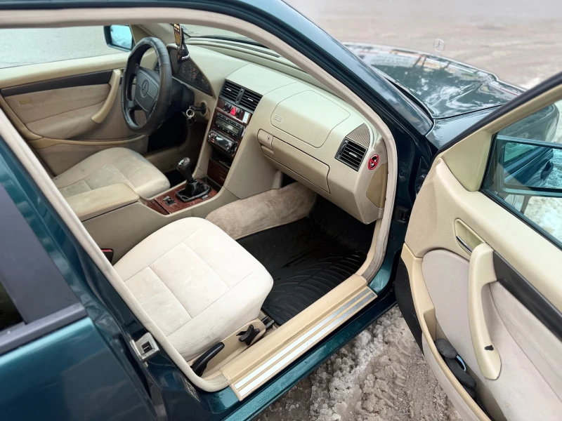Mercedes-Benz C 250 2.5TDI 150, снимка 13 - Автомобили и джипове - 53100422