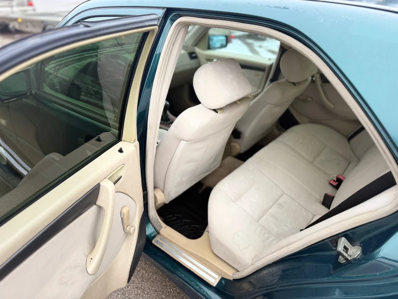 Mercedes-Benz C 250 2.5TDI 150, снимка 9 - Автомобили и джипове - 53100422