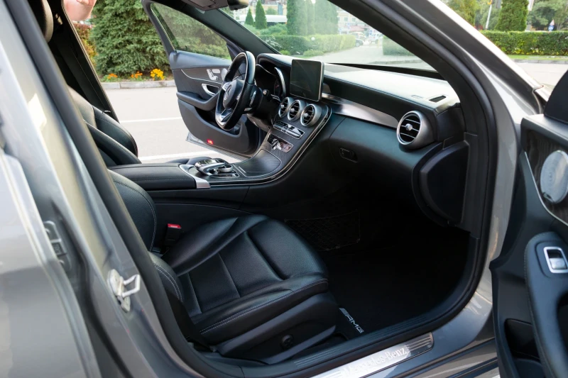 Mercedes-Benz C 400 C-400, снимка 9 - Автомобили и джипове - 53171249