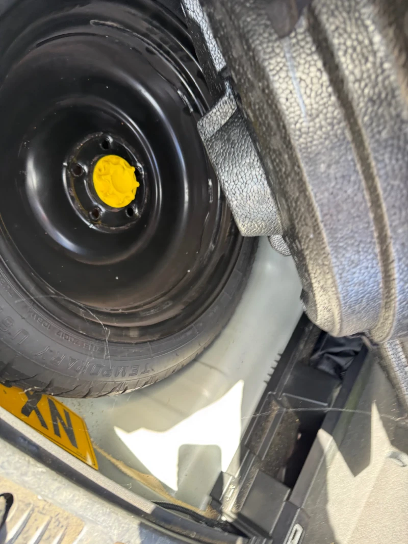 Toyota Avensis, снимка 10 - Автомобили и джипове - 53451997