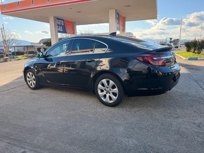 Opel Insignia, снимка 8 - Автомобили и джипове - 53527134