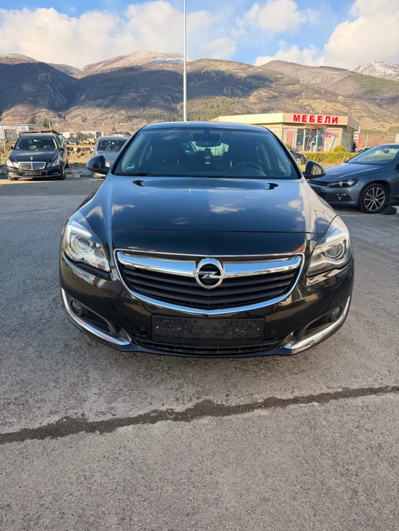 Opel Insignia, снимка 2 - Автомобили и джипове - 53527134