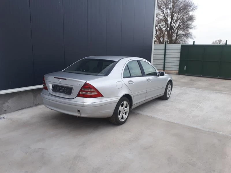 Mercedes-Benz C 220 2.2cdi  2 БРОЯ, снимка 2 - Автомобили и джипове - 37502580