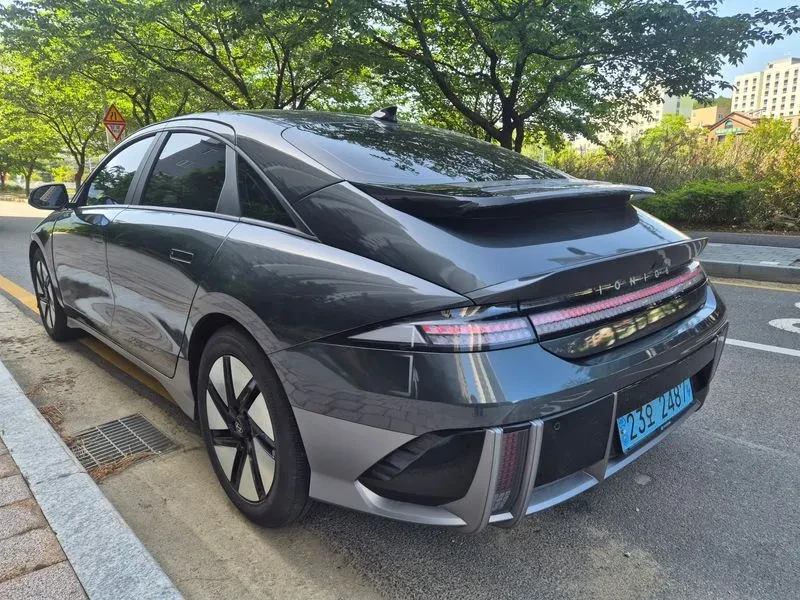 Hyundai Ioniq 6 Long Range Awd E-Lite, снимка 4 - Автомобили и джипове - 56736302