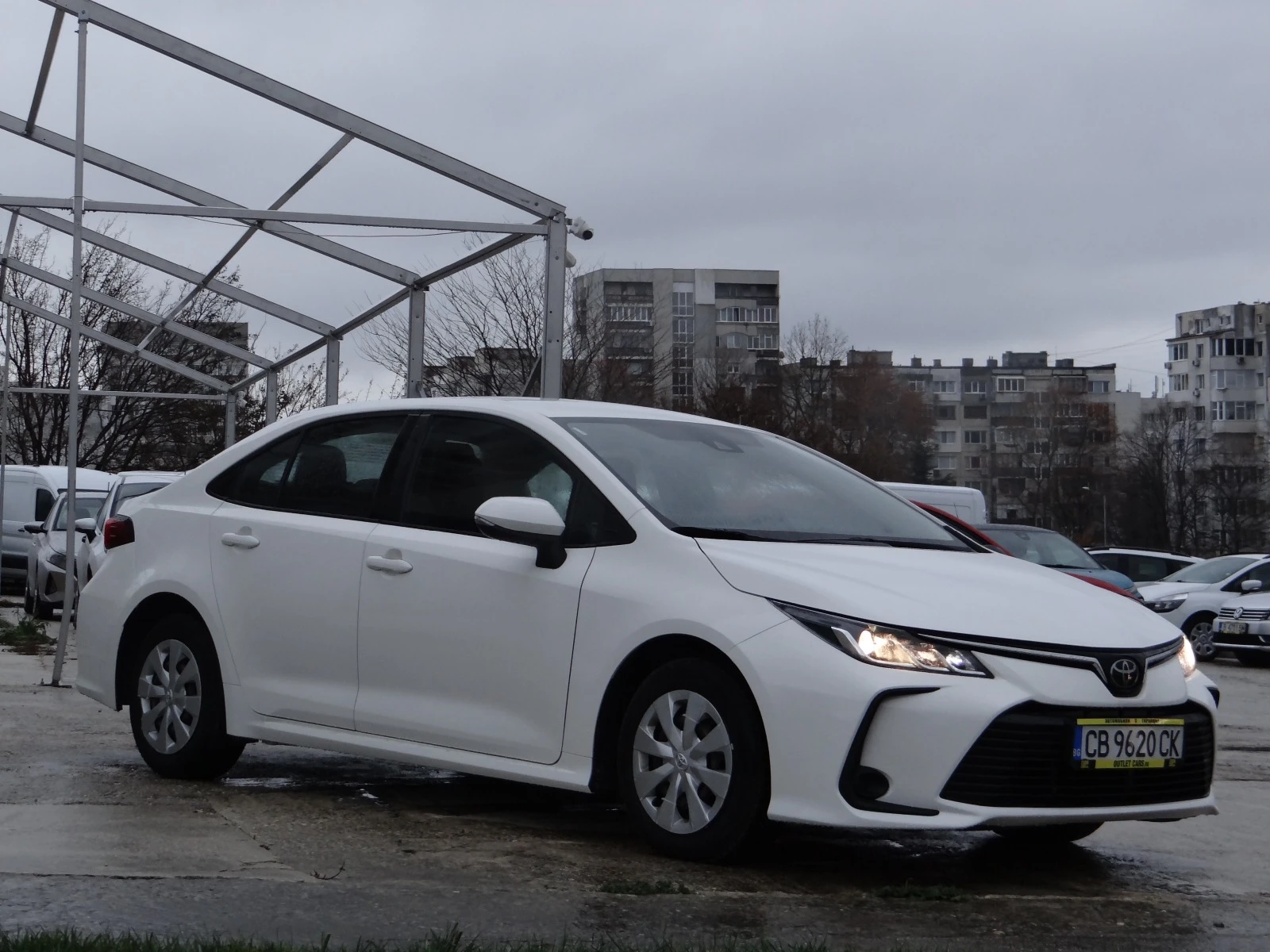 Toyota Corolla 1.5 DYNAMIC FORCE - изображение 3