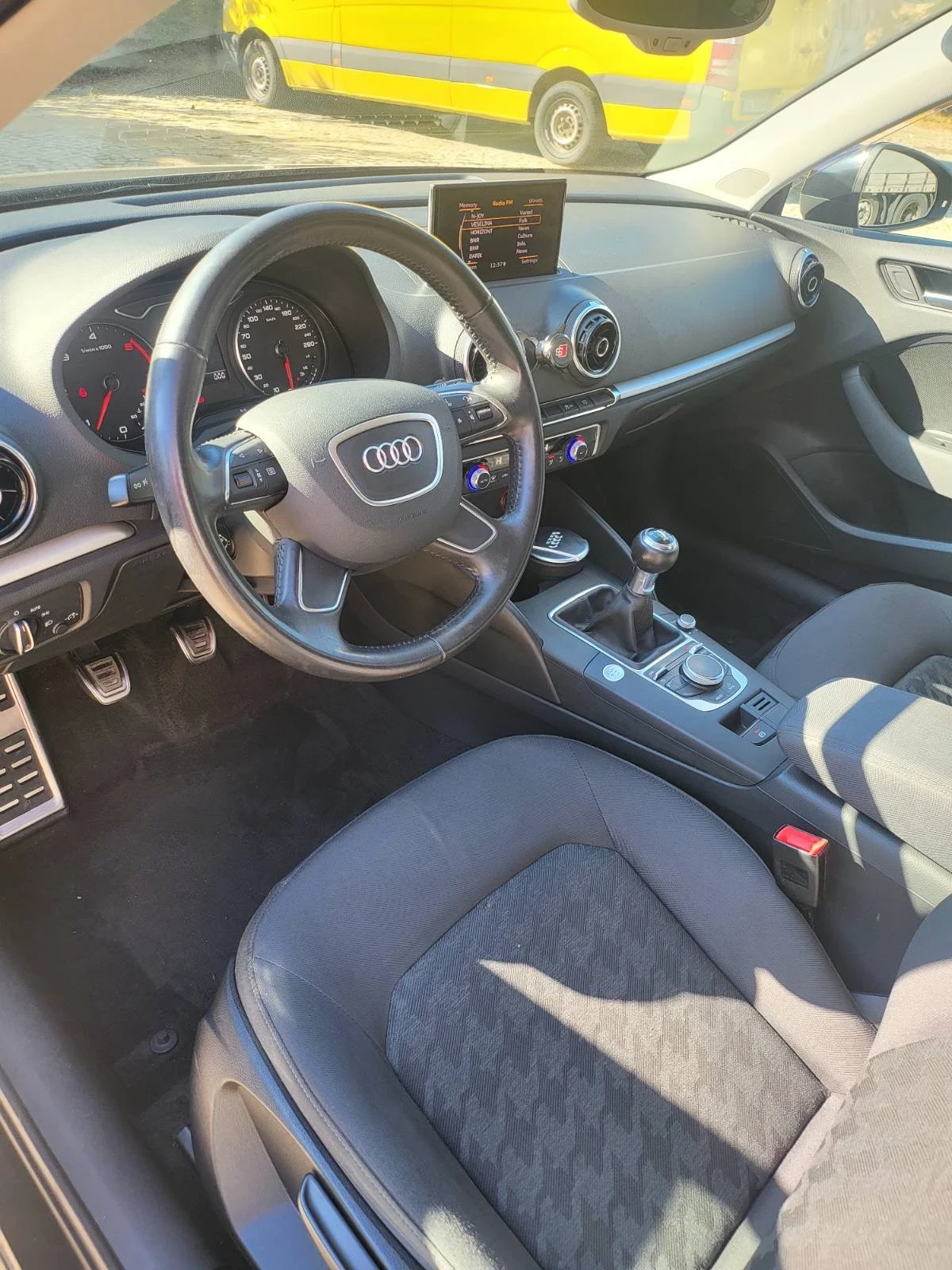 Audi A3 Sportback 1.6TDI - изображение 7