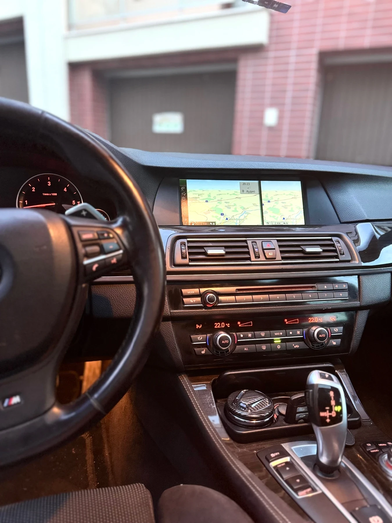 BMW 530 * M Performance* 8ZF PANORAMA, Подгрев - изображение 10