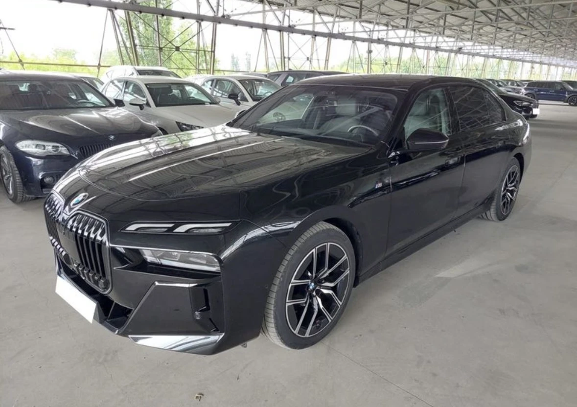 BMW 740 xDrive M Sport - изображение 2