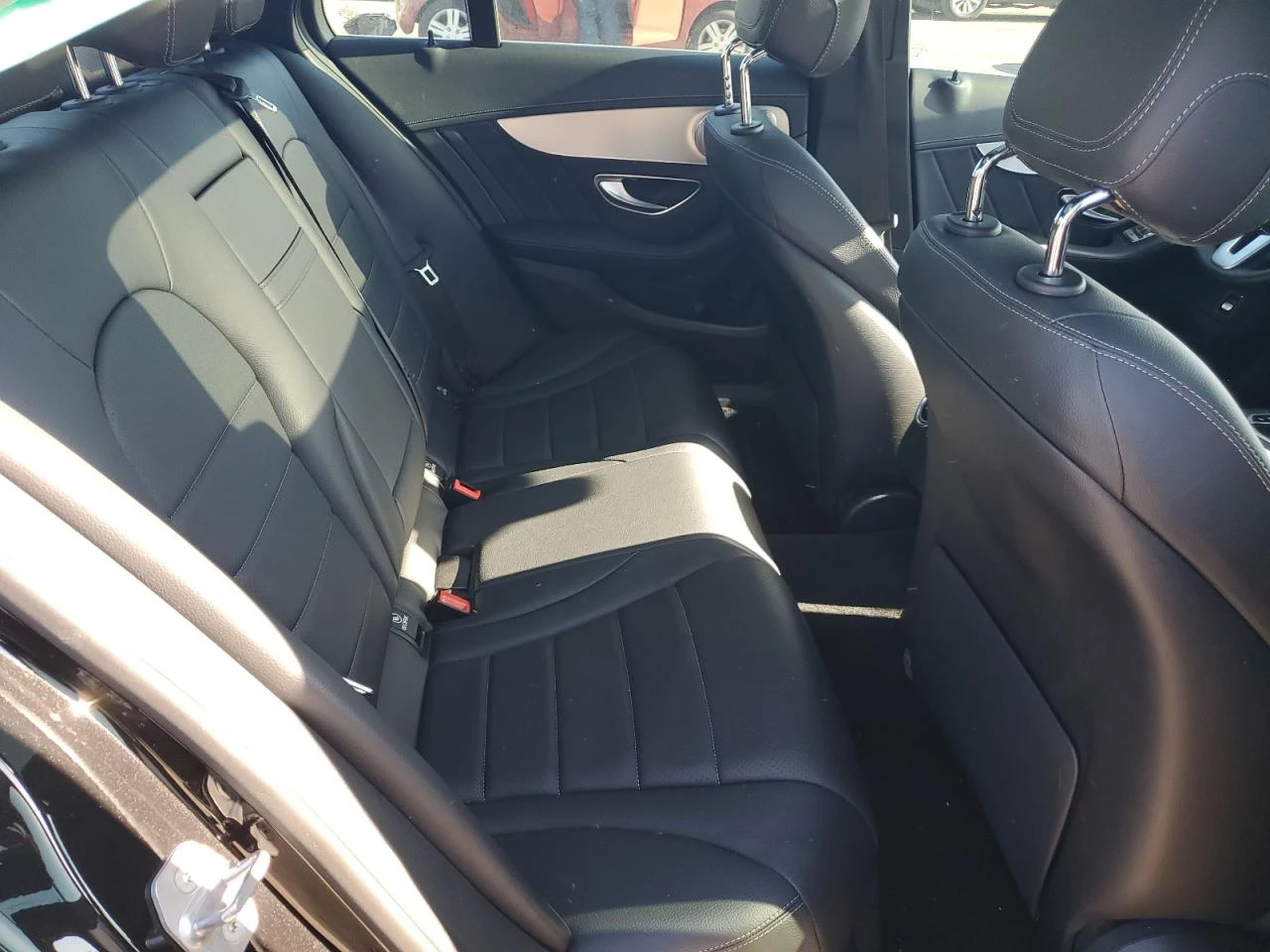 Mercedes-Benz C 300 AMG-Pack* Burmester* LED* Дигитално табло* Подгрев - изображение 10