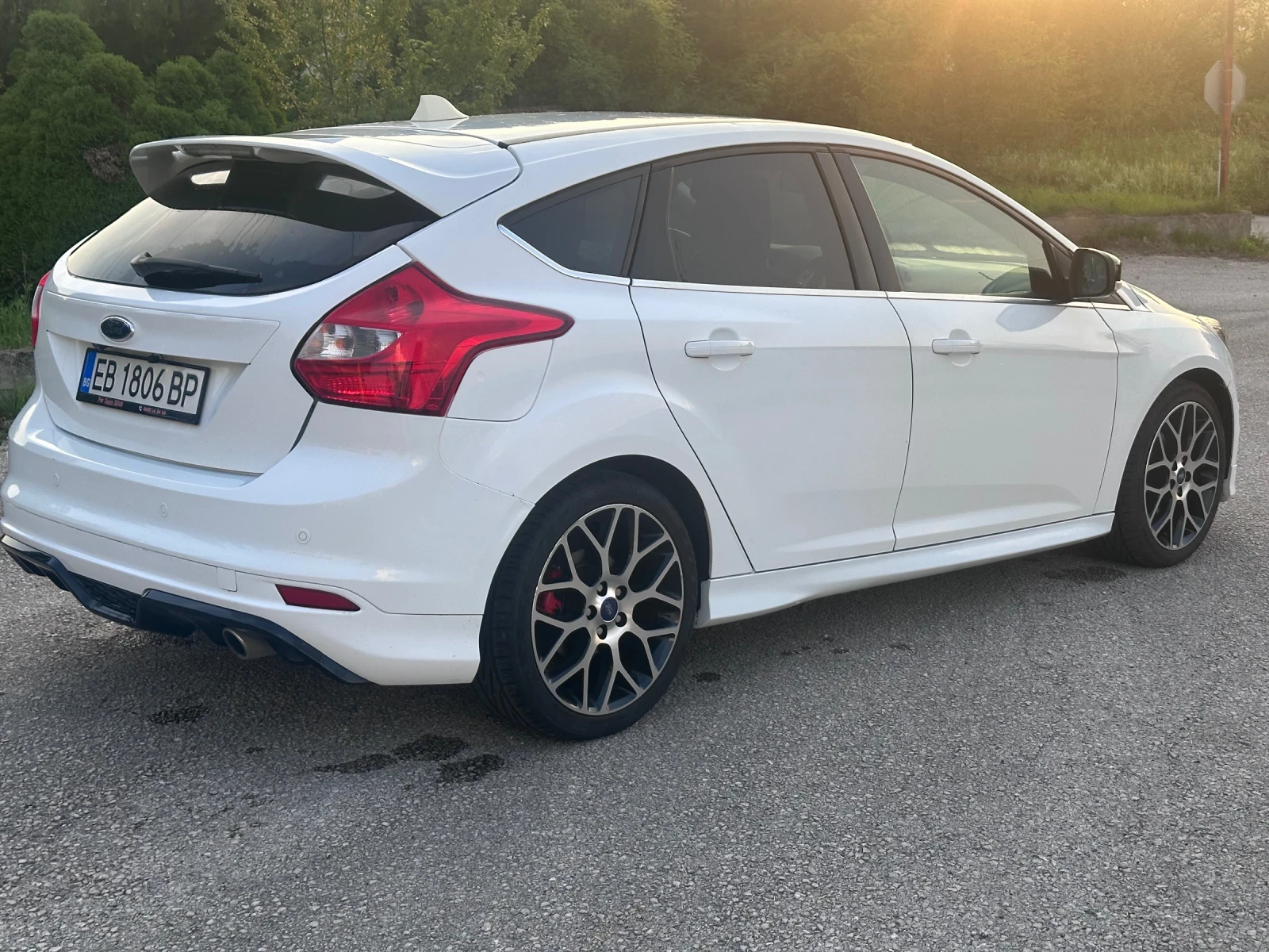 Ford Focus 2.0 TDCi 140кс АВТОМАТ ST 2014г - изображение 7