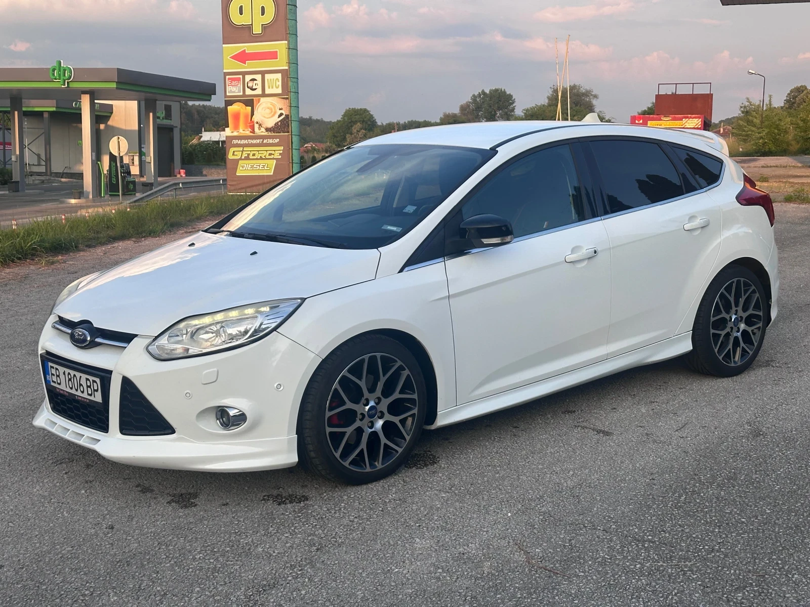 Ford Focus 2.0 TDCi 140кс АВТОМАТ ST 2014г - изображение 3