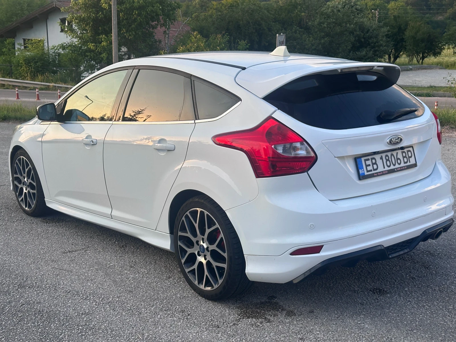 Ford Focus 2.0 TDCi 140кс АВТОМАТ ST 2014г - изображение 4