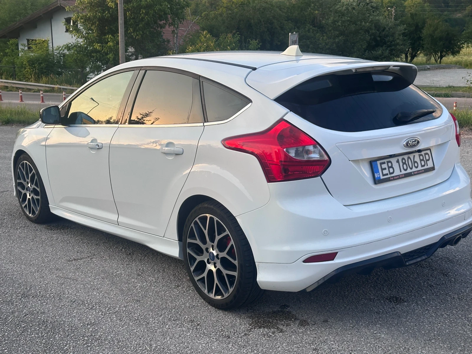 Ford Focus 2.0 TDCi 140кс АВТОМАТ ST 2014г - изображение 5