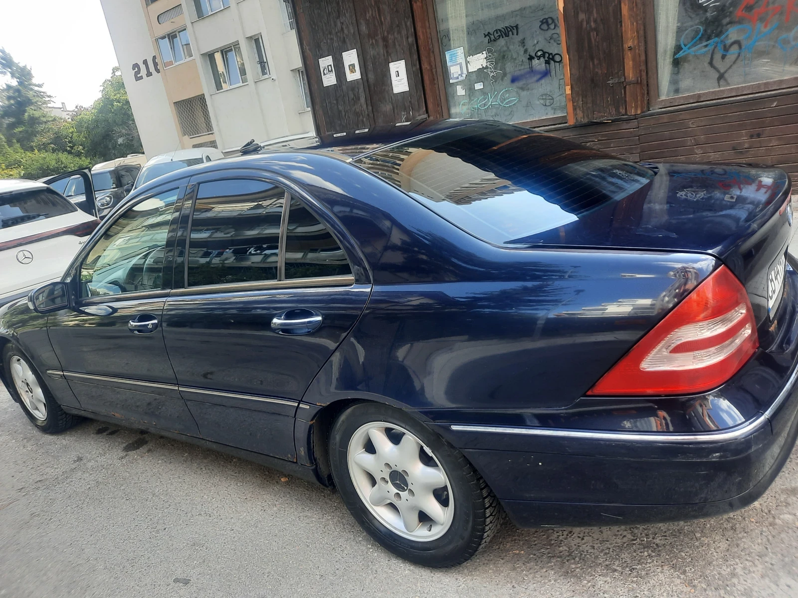 Mercedes-Benz C 180 | Mobile.bg   5