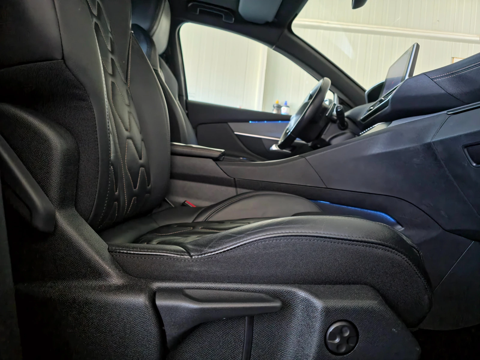 Peugeot 5008 2. 0 GT BLUEHDi 181 S&S EAT8 - изображение 9