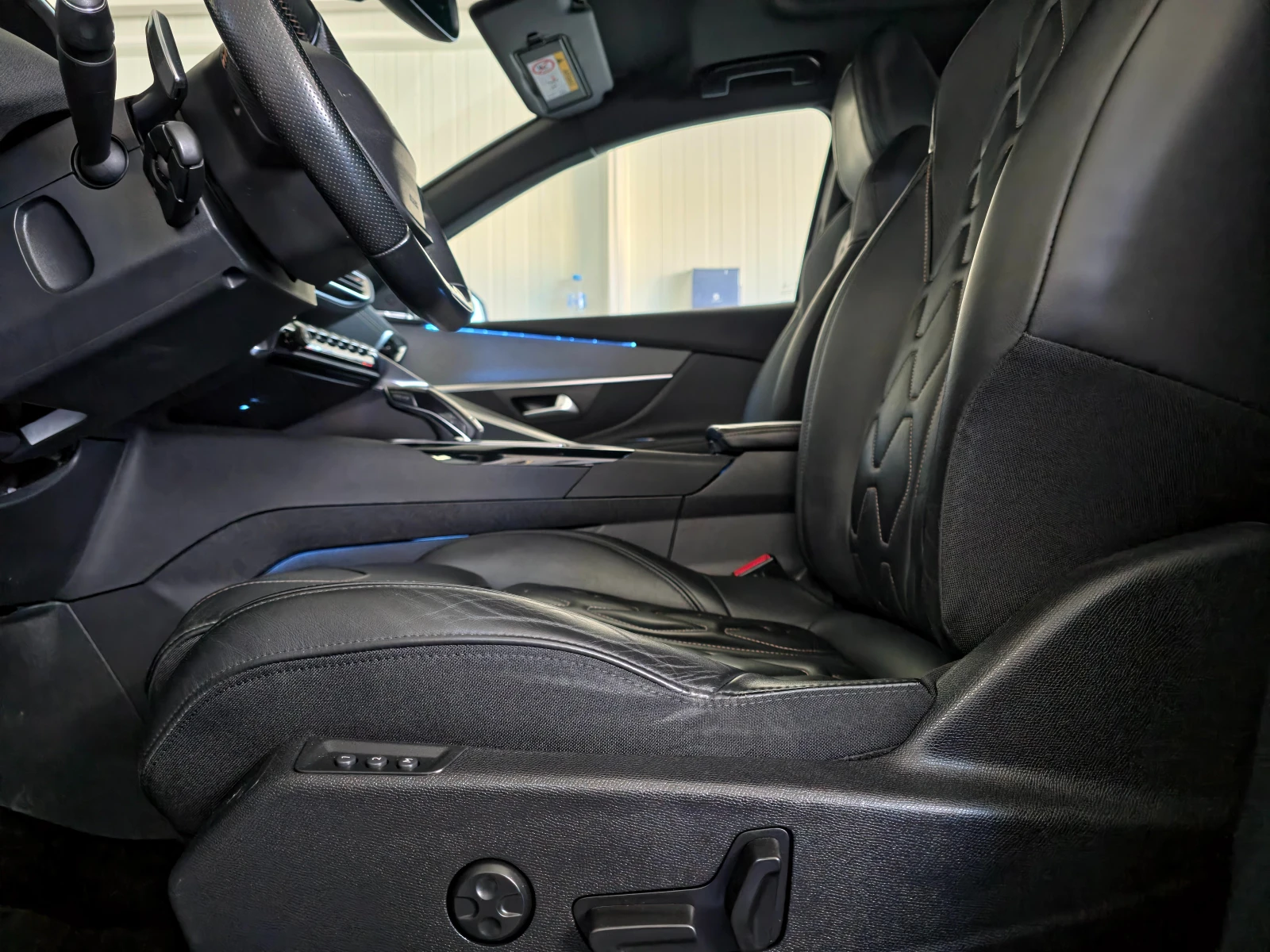 Peugeot 5008 2. 0 GT BLUEHDi 181 S&S EAT8 - изображение 7