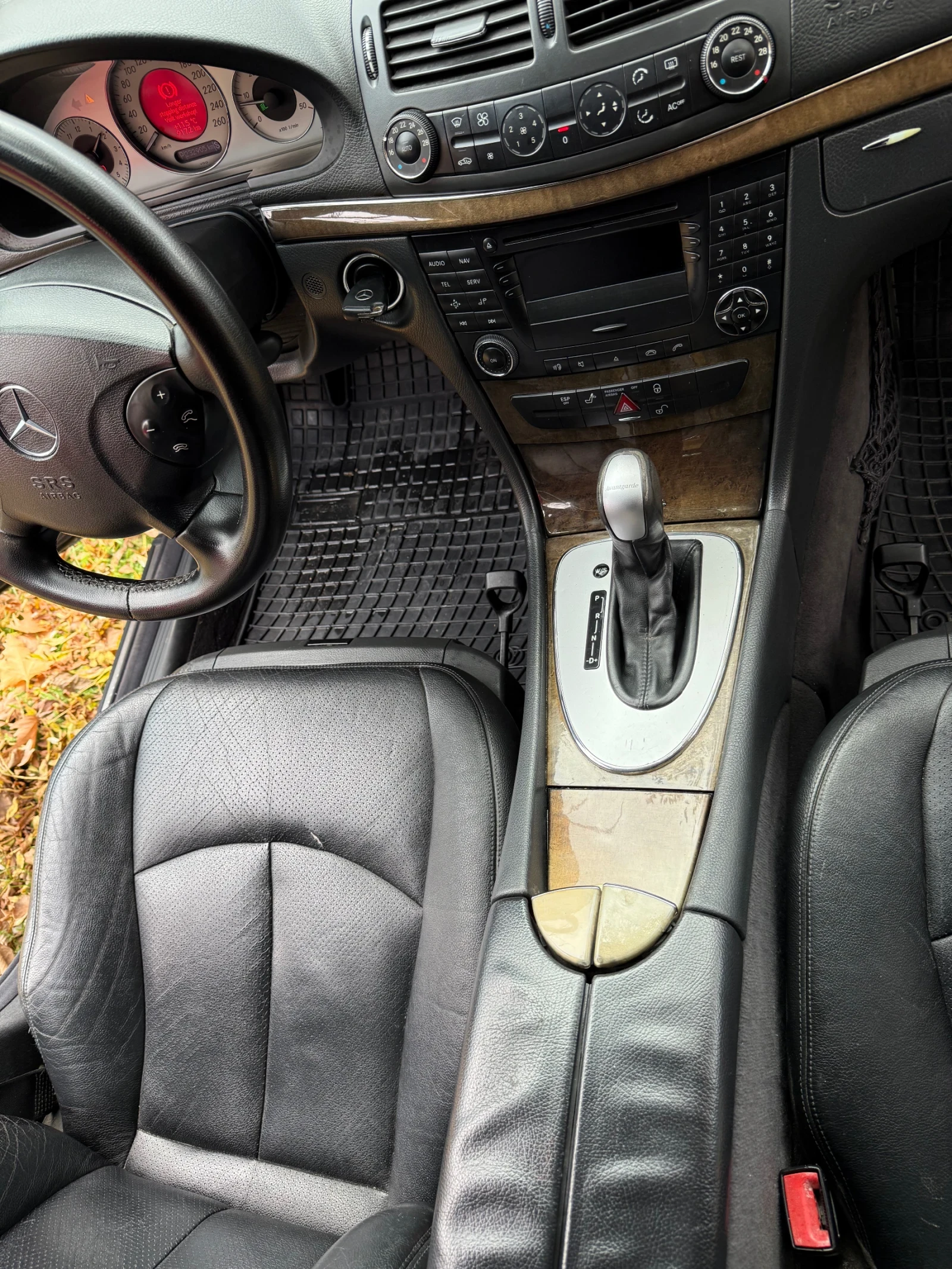 Mercedes-Benz E 270 CDI AVANTGARDE | Mobile.bg   11