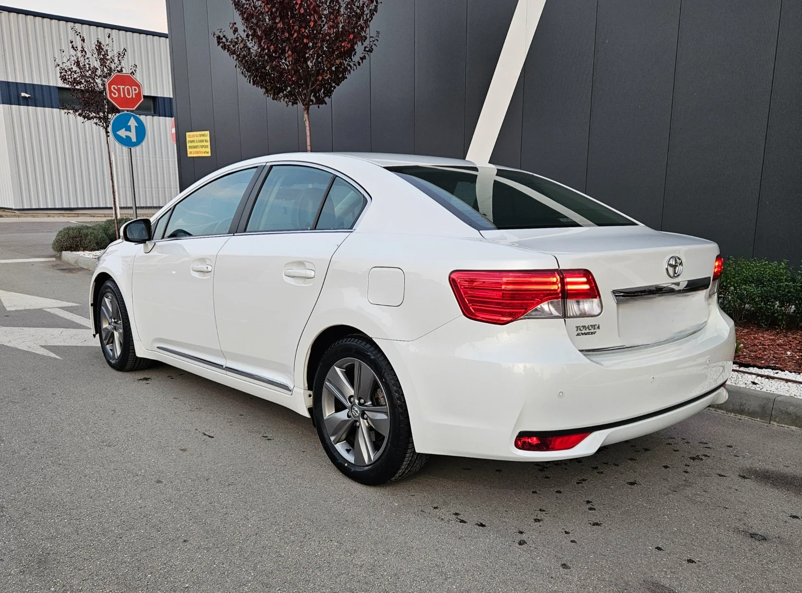 Toyota Avensis 2.2 dizel 150 к.с EDITION-FACELIFT - изображение 4