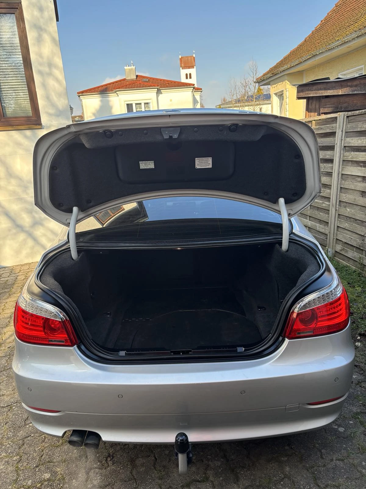 BMW 523 E60 - изображение 6