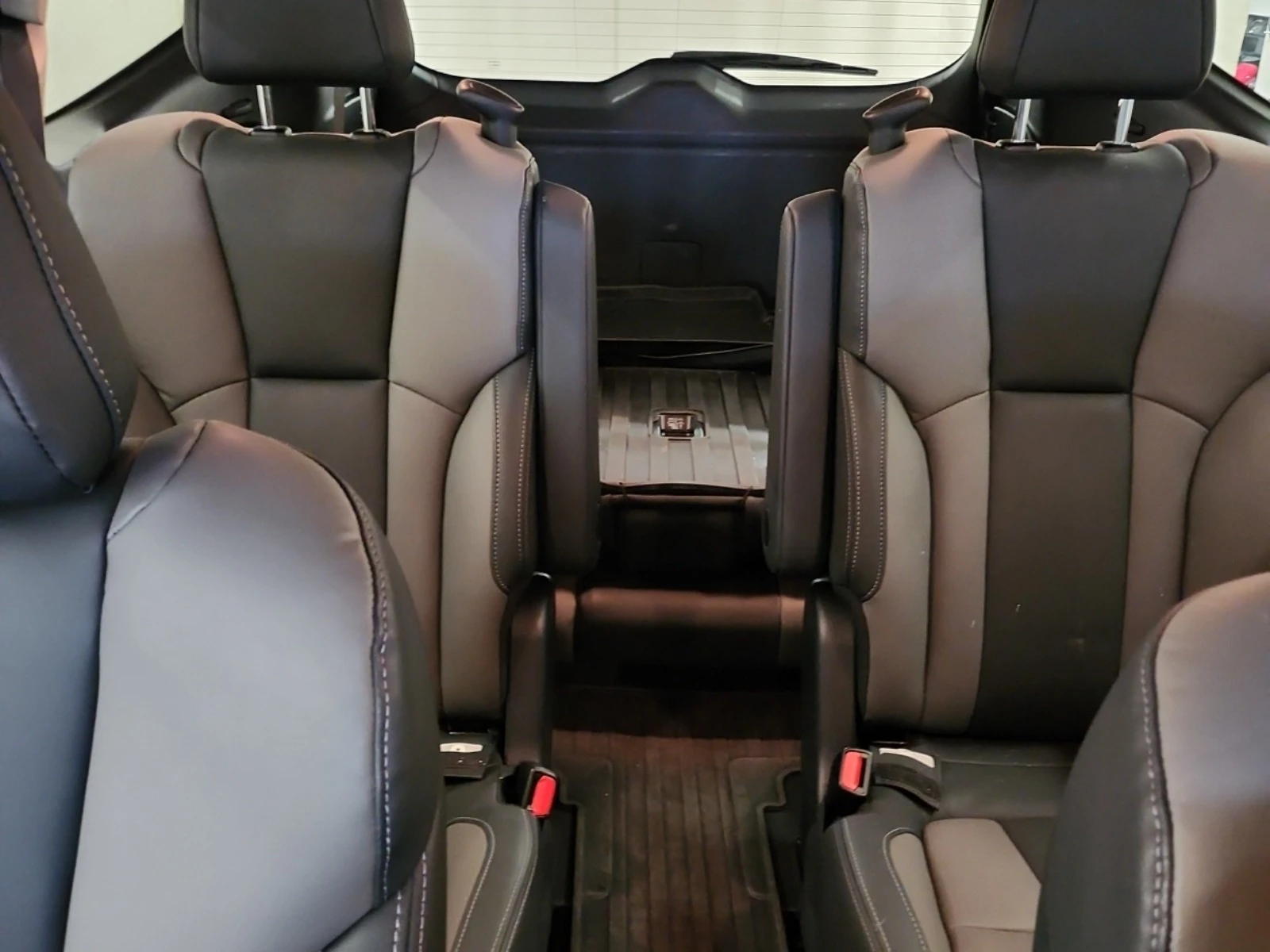 Subaru Ascent ONYX * * CARFAX * * ���� ������ * *  | Mobile.bg � ����������� 9