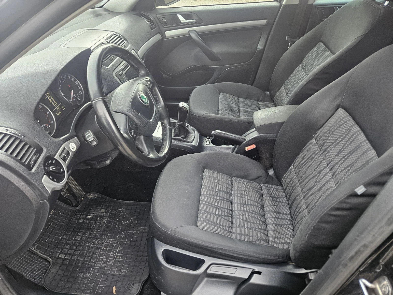 Skoda Octavia 1.8 160 �.� 4?4 | Mobile.bg � ����������� 12