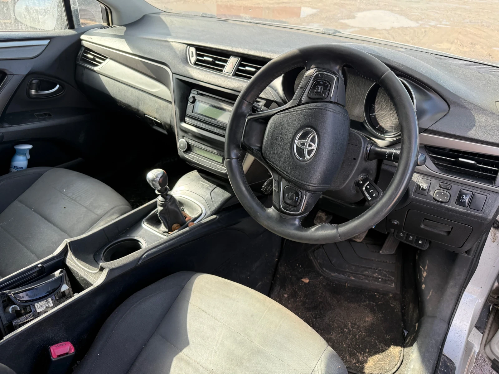 Toyota Avensis  - изображение 7