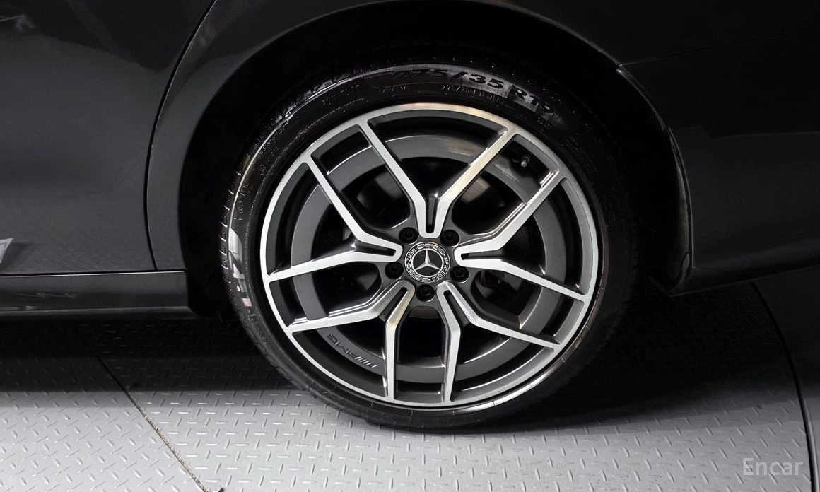 Mercedes-Benz E 220, снимка 5 - Автомобили и джипове - 54152462