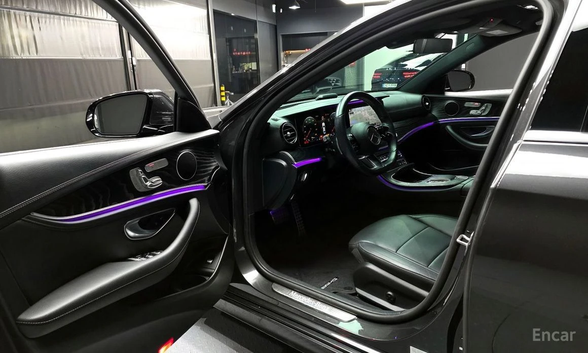 Mercedes-Benz E 220, снимка 10 - Автомобили и джипове - 54152462