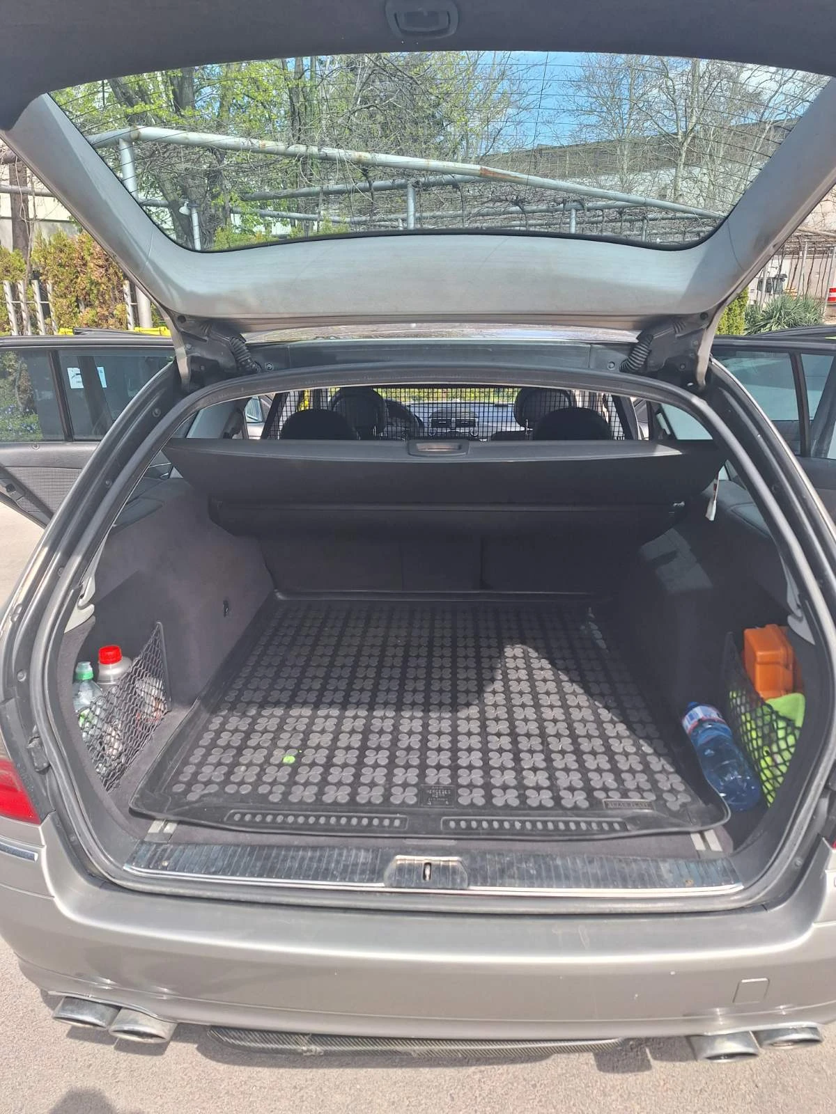 Mercedes-Benz E 270, снимка 15 - Автомобили и джипове - 54289980