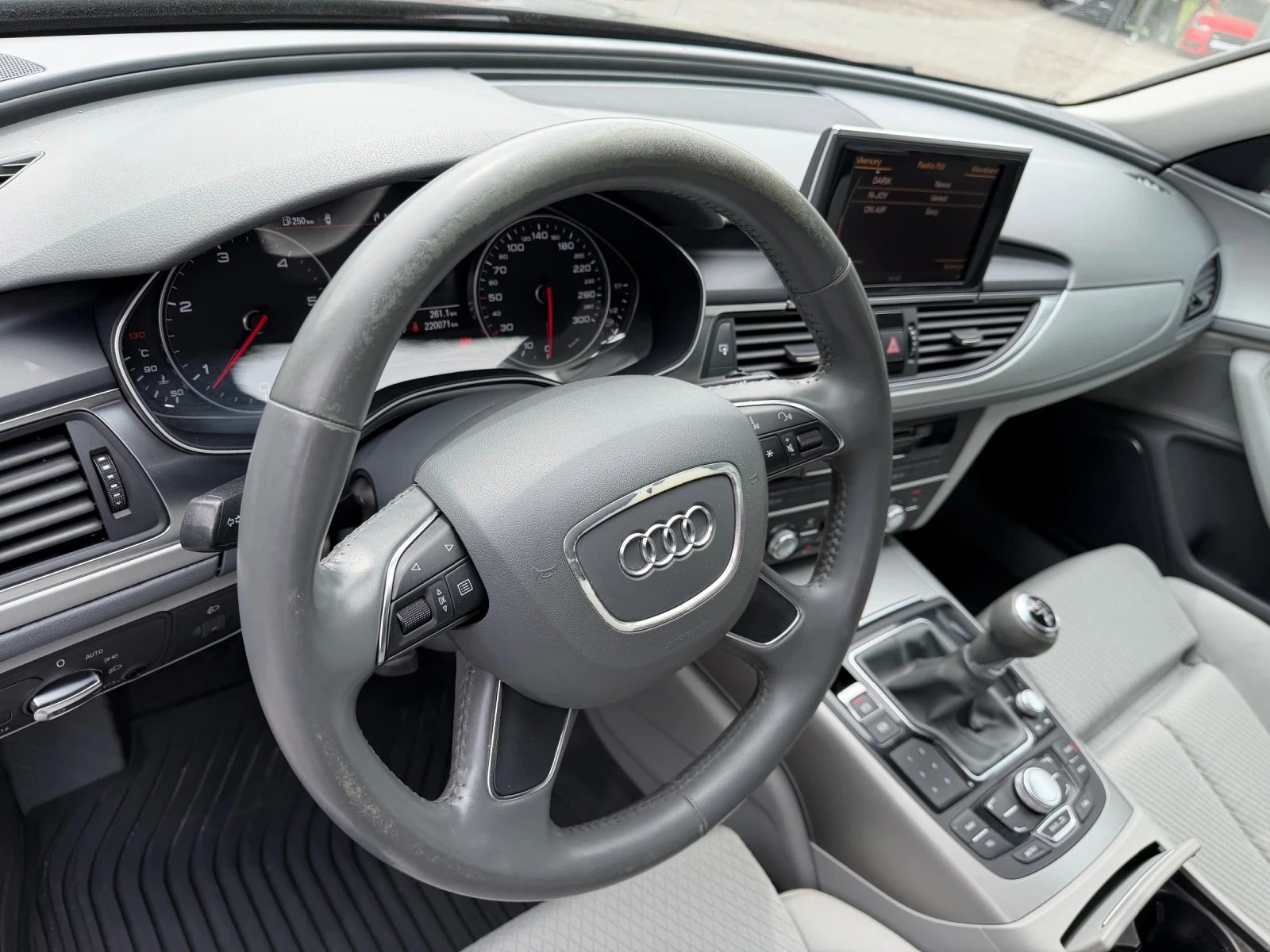 Audi A6 3.0TDI* REALNI KM* , снимка 9 - Автомобили и джипове - 54412850