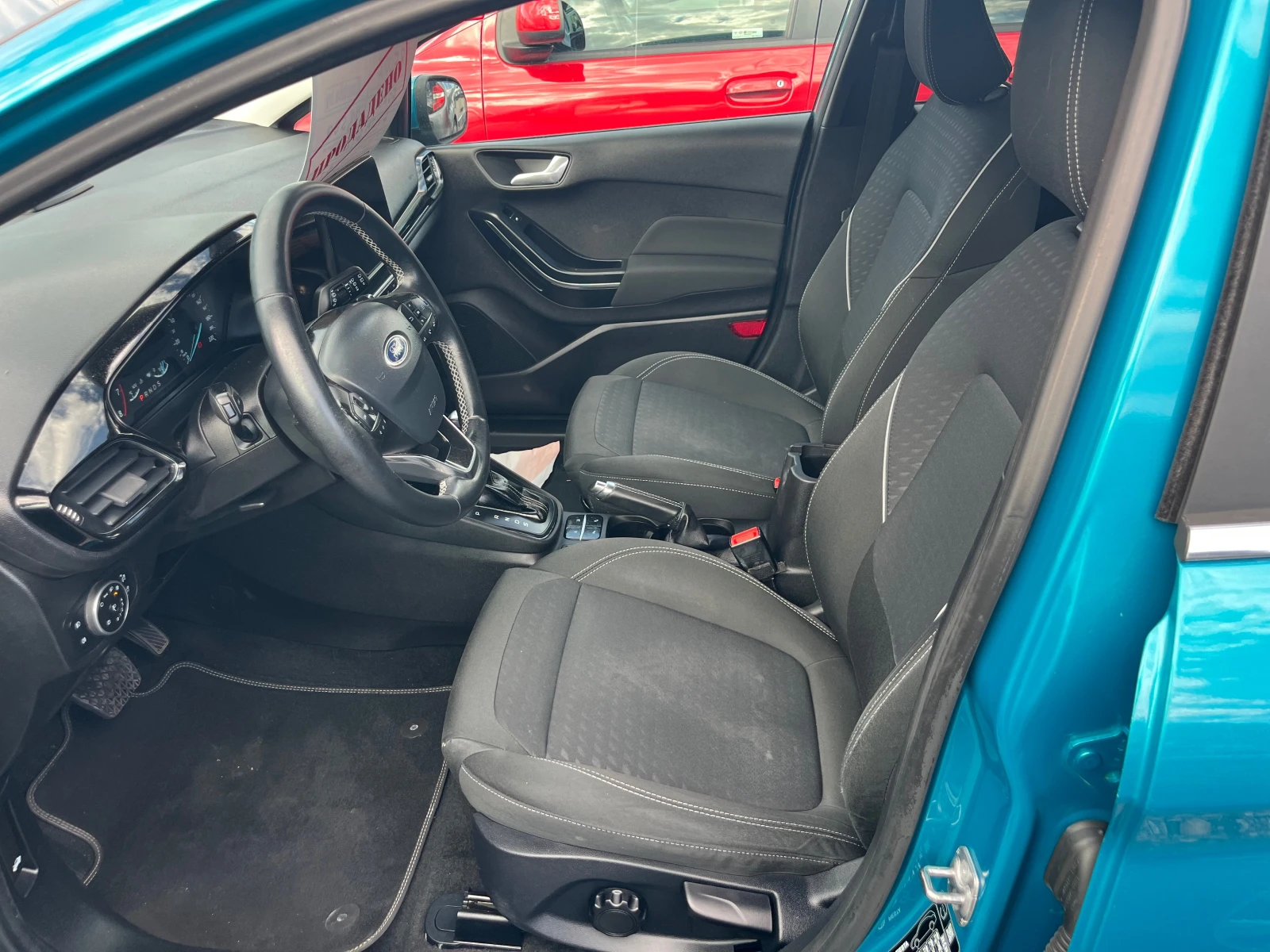 Ford Fiesta 1.0 Turbo TITANIUM , снимка 12 - Автомобили и джипове - 54568178