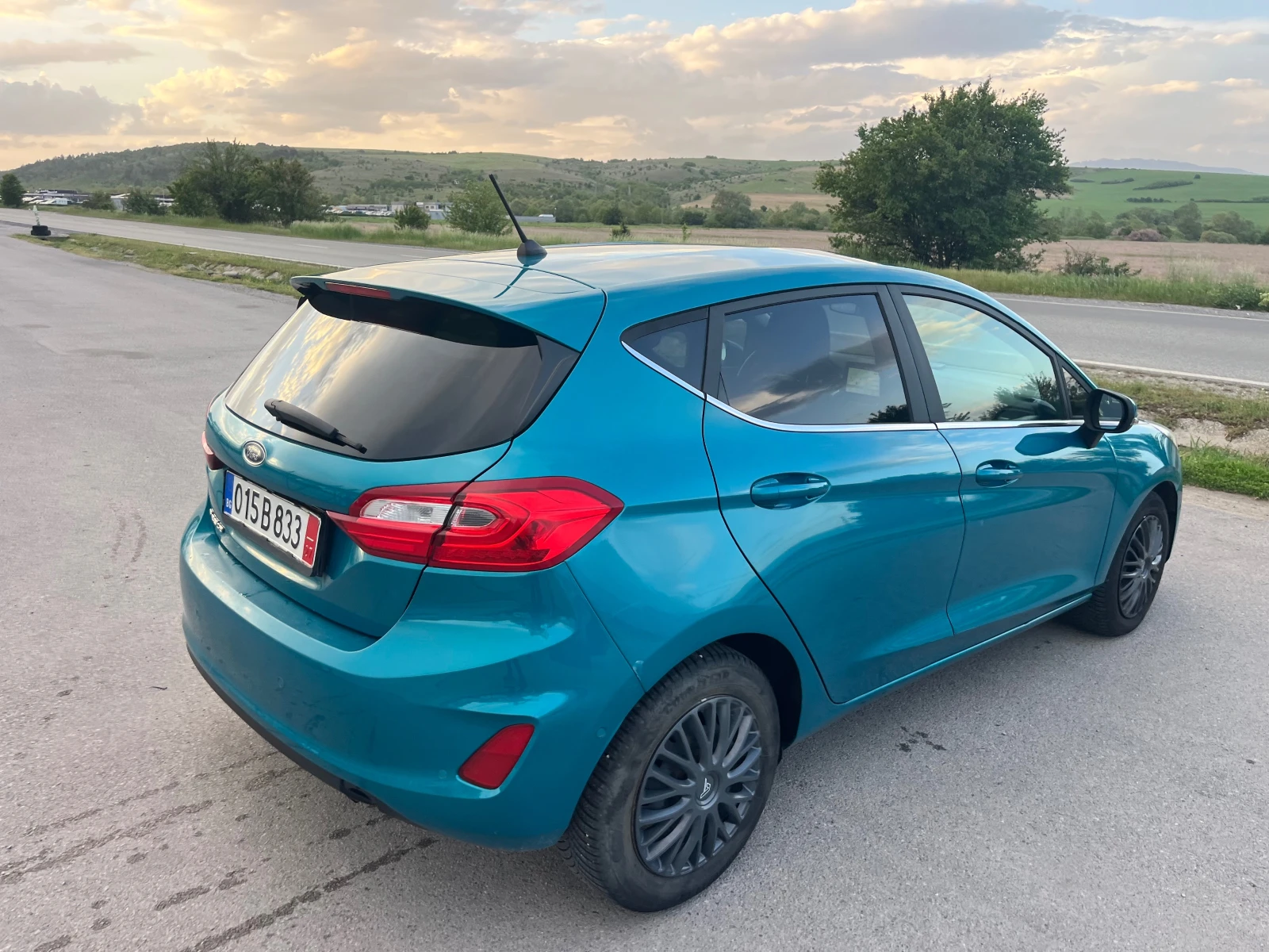 Ford Fiesta 1.0 Turbo TITANIUM , снимка 4 - Автомобили и джипове - 54568178
