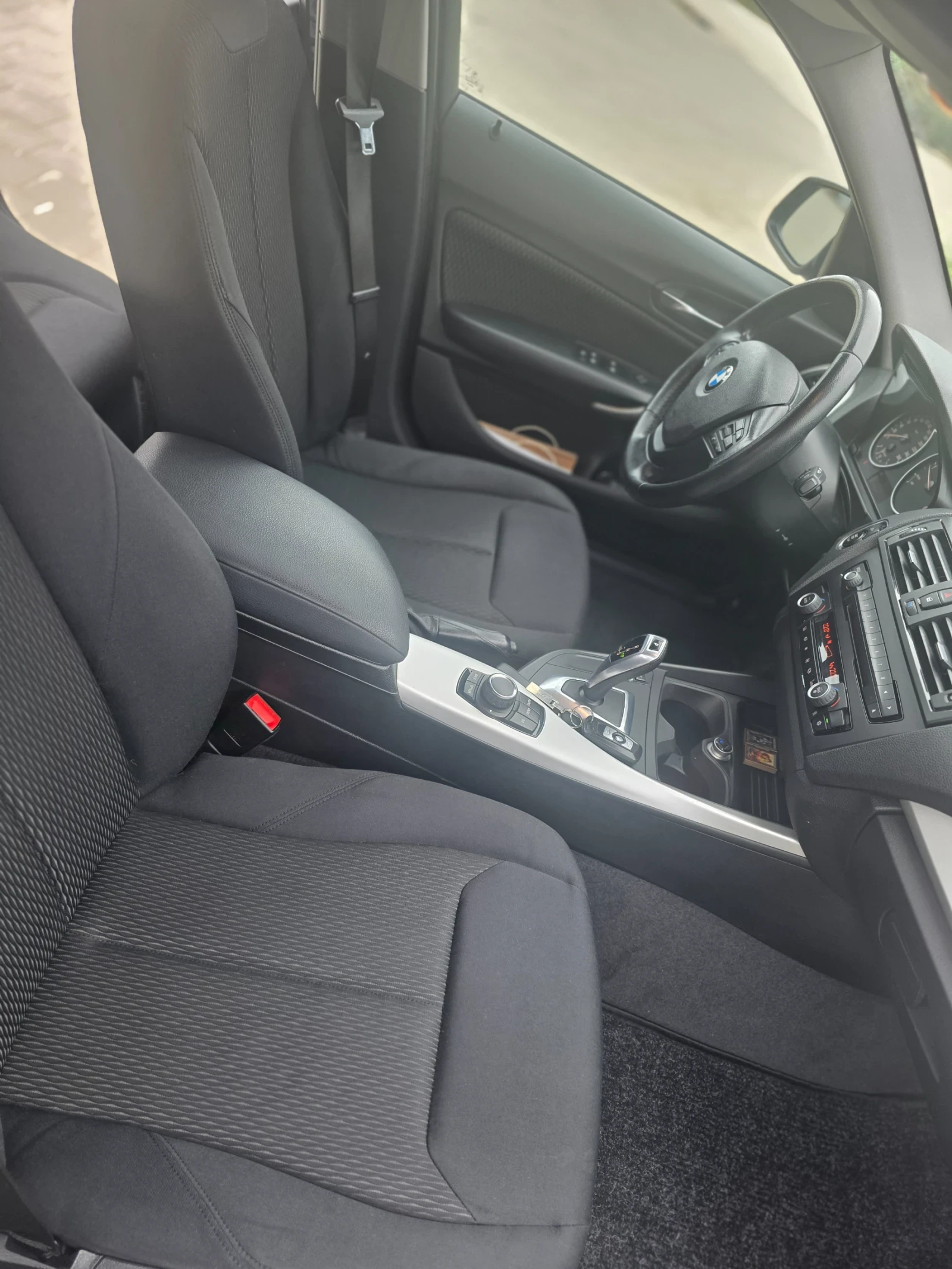 BMW 118 2.0 TDI, снимка 15 - Автомобили и джипове - 54584776