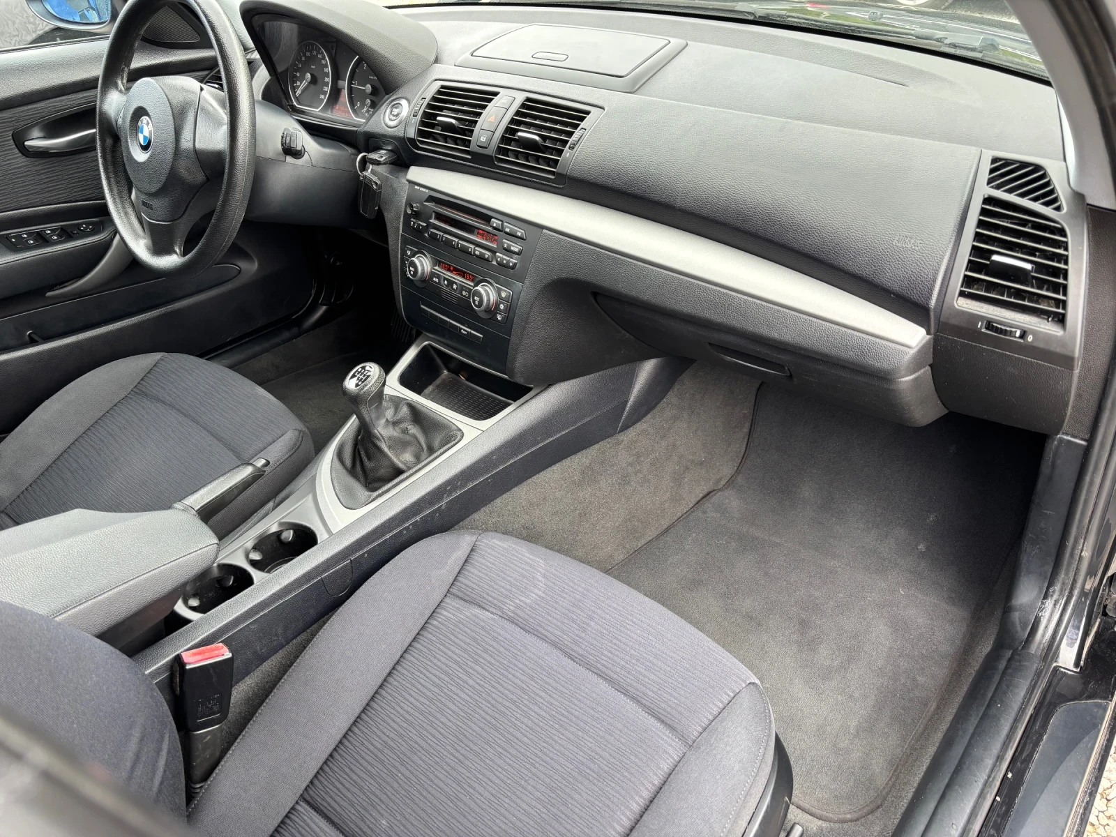 BMW 118 E87 2.0 N47 143 к.с, снимка 10 - Автомобили и джипове - 54631866