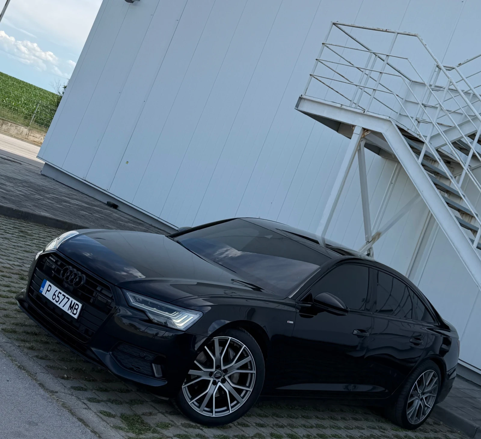 Audi A6 45 TDI* S line* Virtual Cocpit* 360* КАМЕРИ, снимка 2 - Автомобили и джипове - 54967239