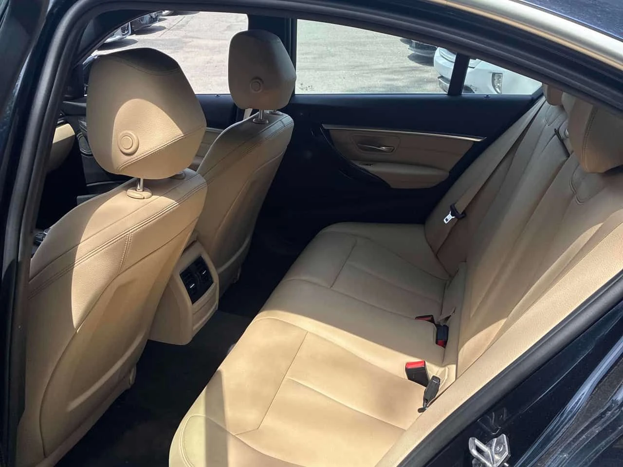 BMW 340 ЗАДНО * 33K KM * ЕДИН СОБСТВЕНИК * HARMAK/KARDON, снимка 13 - Автомобили и джипове - 55074131