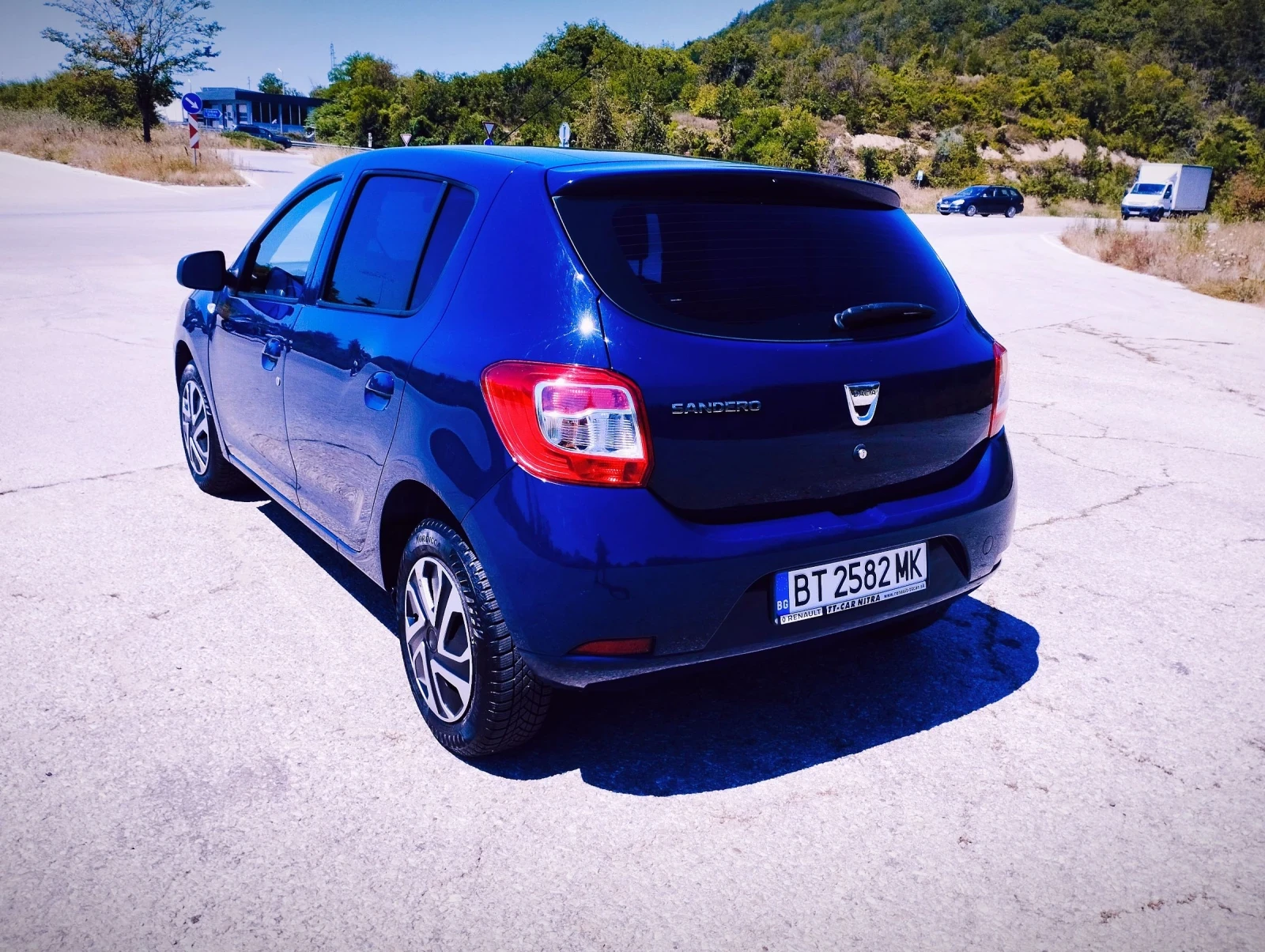 Dacia Sandero 1, 2 ������ 75�.�. | Mobile.bg � ����������� 7