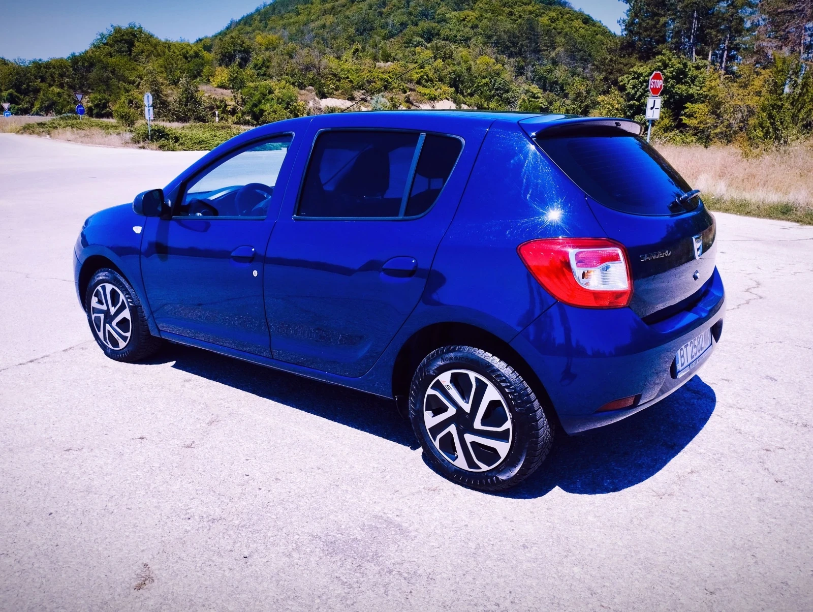 Dacia Sandero 1, 2 ������ 75�.�. | Mobile.bg � ����������� 9
