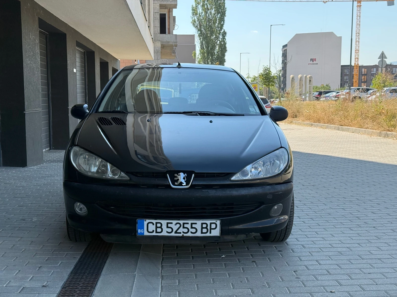 Peugeot 208 1.4 HDI ECO НОВИ ГУМИ= = НАПЪЛНО ОБСЛУЖЕНА