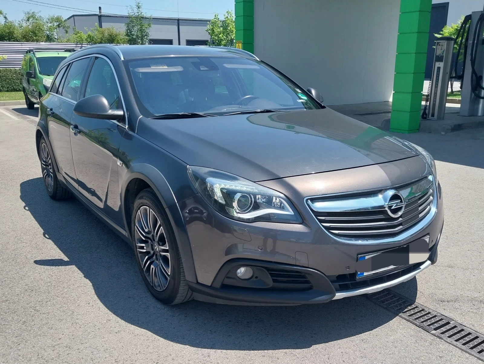 Opel Insignia Country Tourer 194k.c Full LeD , снимка 3 - Автомобили и джипове - 56160904